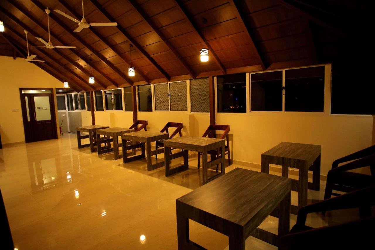 Kira Palace Residency Hotel Ernakulam Luaran gambar