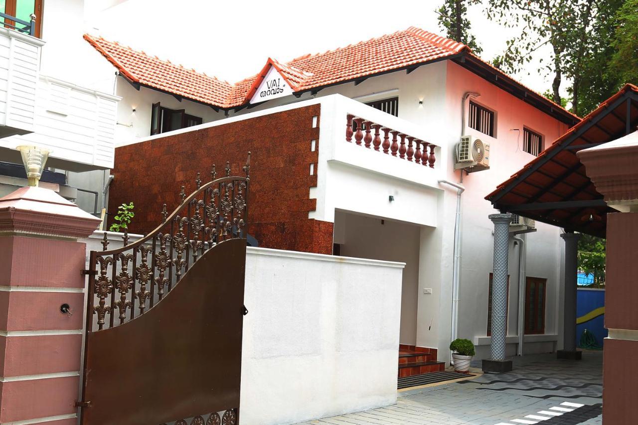 Kira Palace Residency Hotel Ernakulam Luaran gambar