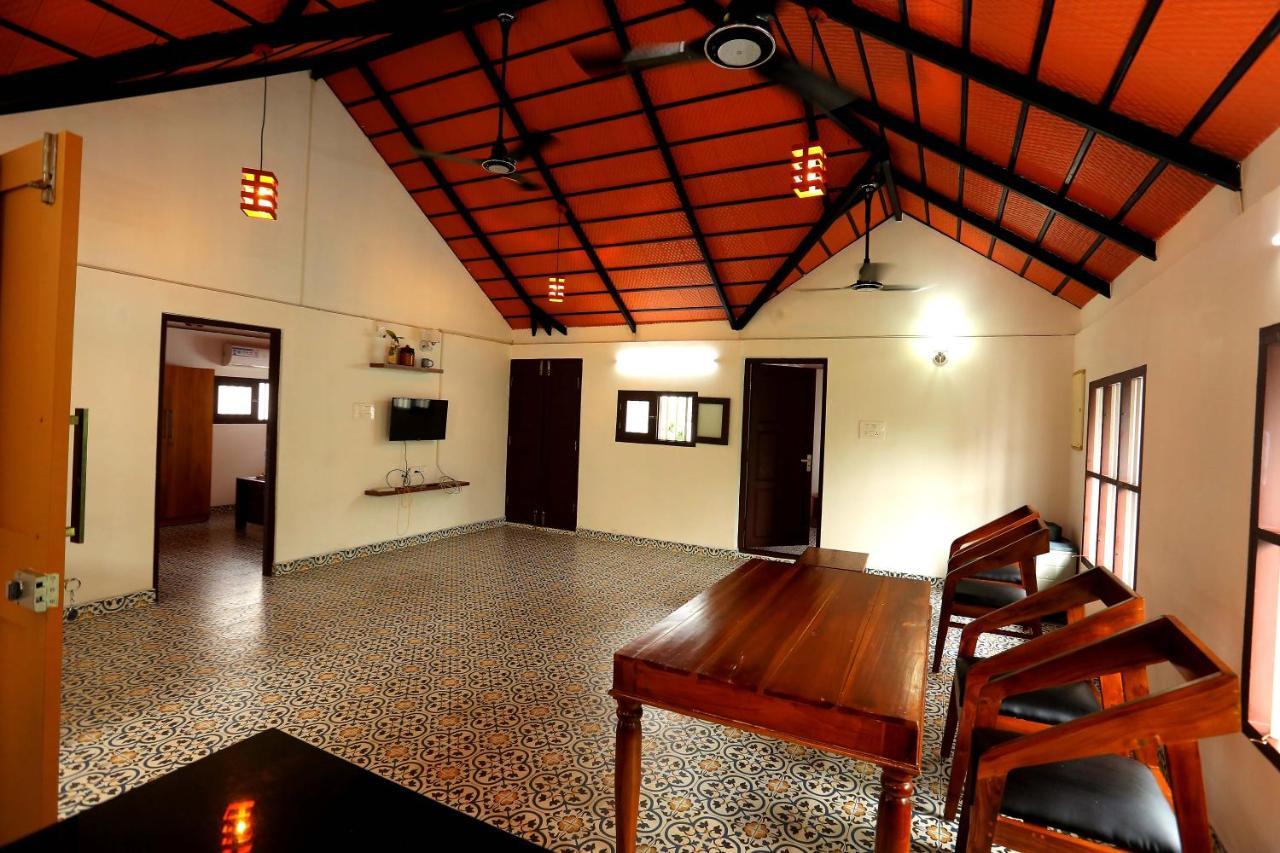 Kira Palace Residency Hotel Ernakulam Luaran gambar